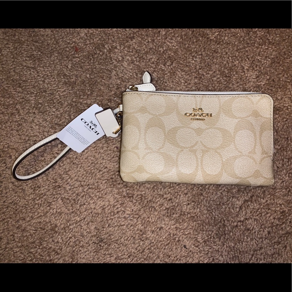 🥳 Coach Khaki/Chalk Double Zipper Wristlet ❣️